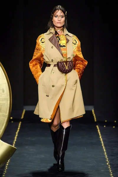 Look 1